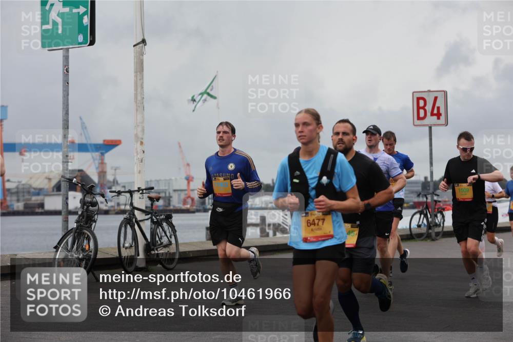 13.09.2026 - Kiel Lauf Andreas Tolksdorf http://msf.ph/oto/10461966 13.09.2026 12:02:25 Kiellinie 6477, 85, 4, 1509 meine-sportfotos.de