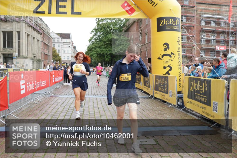 13.09.2026 - Kiel Lauf Yannick Fuchs http://msf.ph/oto/10462001 13.09.2026 09:54:09 Ziel 2815, 3148, 3702, 3703, 4277, 5670, 7458, 8325, 9587, 92, 200, 852, 2657, 2691, 2748, 2953, 4144, 4539, 4626, 4762, 4803, 4988, 5695, 5988, 6254, 7194, 8041, 8044, 8473, 8502, 9057, 9446, 9516, 10535, 11100, 11872, 12390, 1414, 1441, 2368, 2485, 2865, 3283, 4263, 6327, 6825, 6986, 7090, 7127, 8830, 10261, 10424, 10434, 12753, 761, 802, 1499, 2886, 2948, 2978, 5789, 5988, 7185, 7429, 10929 meine-sportfotos.de