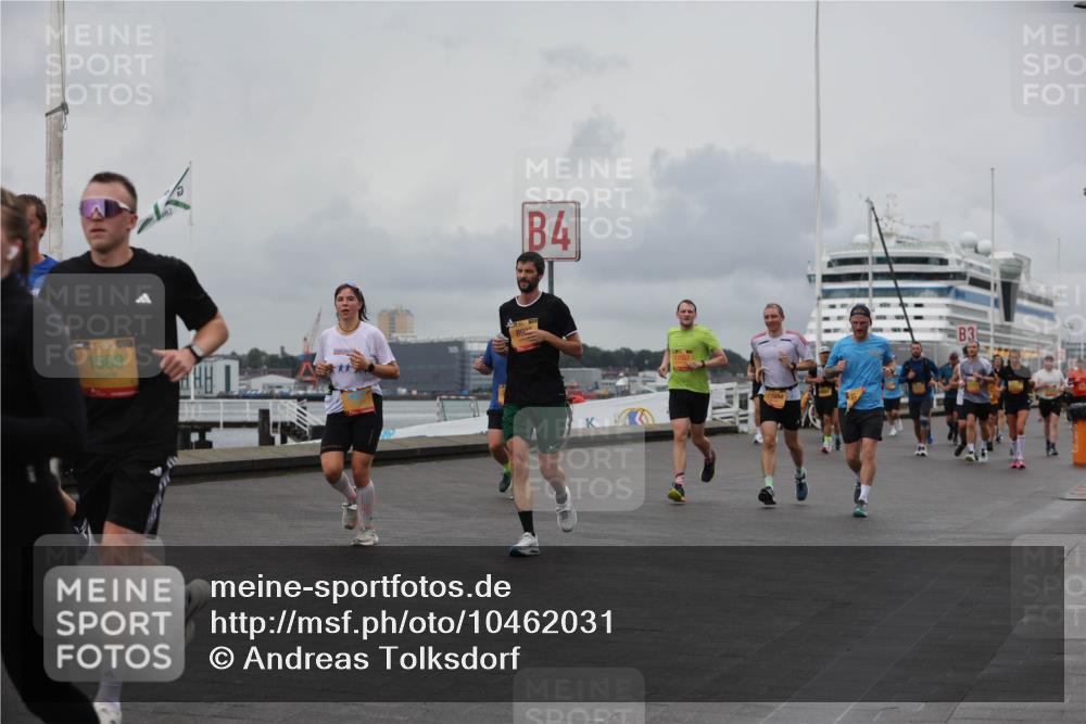 13.09.2026 - Kiel Lauf Andreas Tolksdorf http://msf.ph/oto/10462031 13.09.2026 12:02:28 Kiellinie 1509, 4, 11557, 12594, 3 meine-sportfotos.de