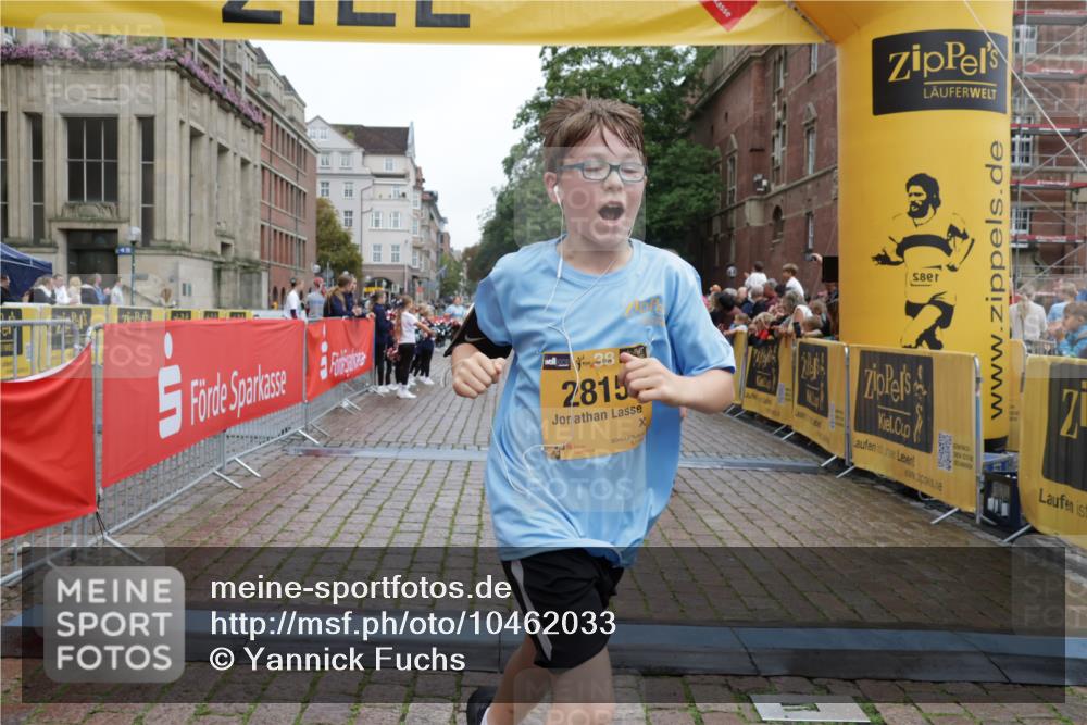 13.09.2026 - Kiel Lauf Yannick Fuchs http://msf.ph/oto/10462033 13.09.2026 09:54:12 Ziel 2815, 2865, 3148, 3283, 3702, 3703, 4263, 4277, 7127, 7458, 8325, 9587, 10261, 10434, 92, 200, 852, 2657, 2691, 2748, 2953, 4144, 4539, 4626, 4762, 4803, 4988, 5670, 5695, 6254, 7194, 8041, 8044, 8473, 8502, 9057, 9446, 9516, 10535, 11100, 11872, 12390, 1414, 1441, 2368, 2485, 5030, 5937, 6327, 6825, 6986, 7090, 8830, 10424, 12750, 12751, 12753, 92, 761, 852, 2886, 2948, 2978, 4626, 5988, 6254, 7185, 7429, 8502, 10929 meine-sportfotos.de