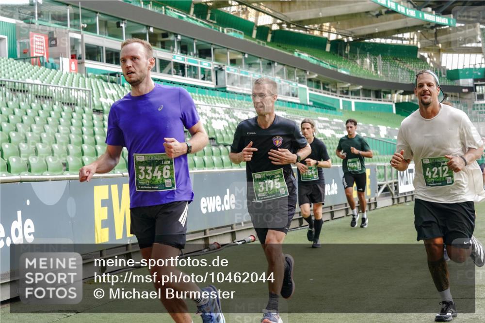 13.09.2026 - 21. swb-Marathon Bremen Michael Burmester http://msf.ph/oto/10462044 13.09.2026 12:55:25 Laufen im Stadion 161, 189, 201, 205, 307, 385, 388, 411, 461, 465, 481, 495, 655, 666, 827, 854, 913, 926, 1053, 1058, 1197, 1390, 1537, 1599, 1631, 1645, 1658, 1750, 2122, 2125, 2234, 2251, 2260, 2319, 2383, 2390, 2474, 2535, 2604, 2701, 2733, 2801, 2824, 2870, 2882, 2913, 2922, 2962, 2971, 3012, 3054, 3057, 3119, 3134, 3175, 3192, 3206, 3241, 3246, 3290, 3346, 3356, 3357, 3411, 3508, 3706, 3716, 3836, 4135, 4137, 4171, 4413, 4455, 4479, 4733, 5277, 5430, 5530, 6106, 2498, 3085 meine-sportfotos.de