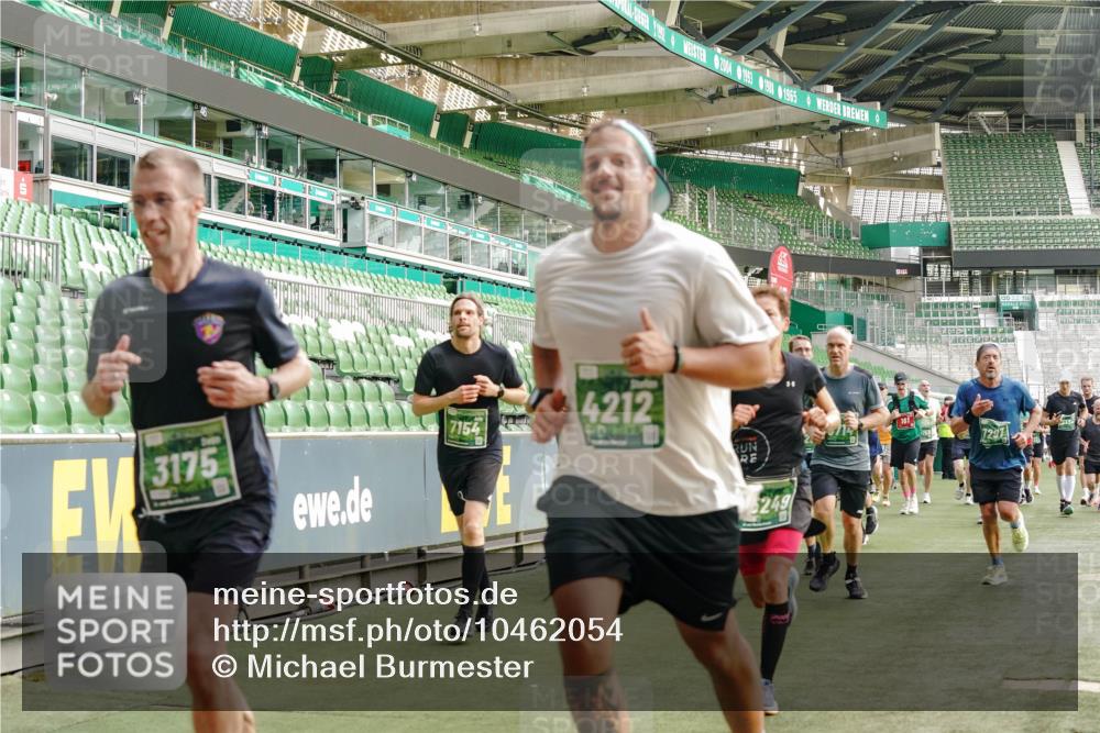 13.09.2026 - 21. swb-Marathon Bremen Michael Burmester http://msf.ph/oto/10462054 13.09.2026 12:55:25 Laufen im Stadion 161, 189, 201, 205, 307, 385, 388, 411, 461, 465, 481, 495, 655, 666, 827, 854, 913, 926, 1053, 1058, 1197, 1390, 1537, 1599, 1631, 1645, 1658, 1750, 2122, 2125, 2234, 2251, 2260, 2319, 2383, 2390, 2474, 2535, 2604, 2701, 2733, 2801, 2824, 2870, 2882, 2913, 2922, 2962, 2971, 3012, 3054, 3057, 3119, 3134, 3175, 3192, 3206, 3241, 3246, 3290, 3346, 3356, 3357, 3411, 3508, 3706, 3716, 3836, 4135, 4137, 4171, 4413, 4455, 4479, 4733, 5277, 5430, 5530, 6106, 2498, 3085 meine-sportfotos.de