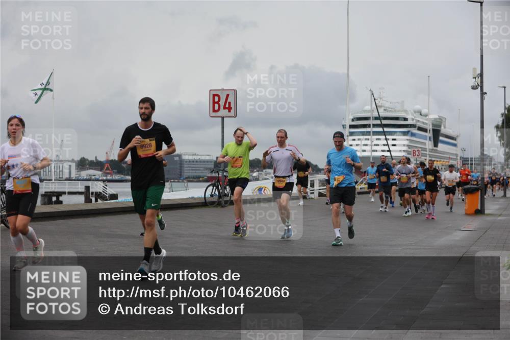 13.09.2026 - Kiel Lauf Andreas Tolksdorf http://msf.ph/oto/10462066 13.09.2026 12:02:29 Kiellinie 8928, 4, 1657, 3 meine-sportfotos.de