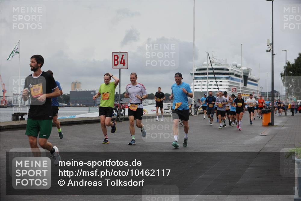 13.09.2026 - Kiel Lauf Andreas Tolksdorf http://msf.ph/oto/10462117 13.09.2026 12:02:29 Kiellinie 8928, 1557, 4, 12534, 3 meine-sportfotos.de