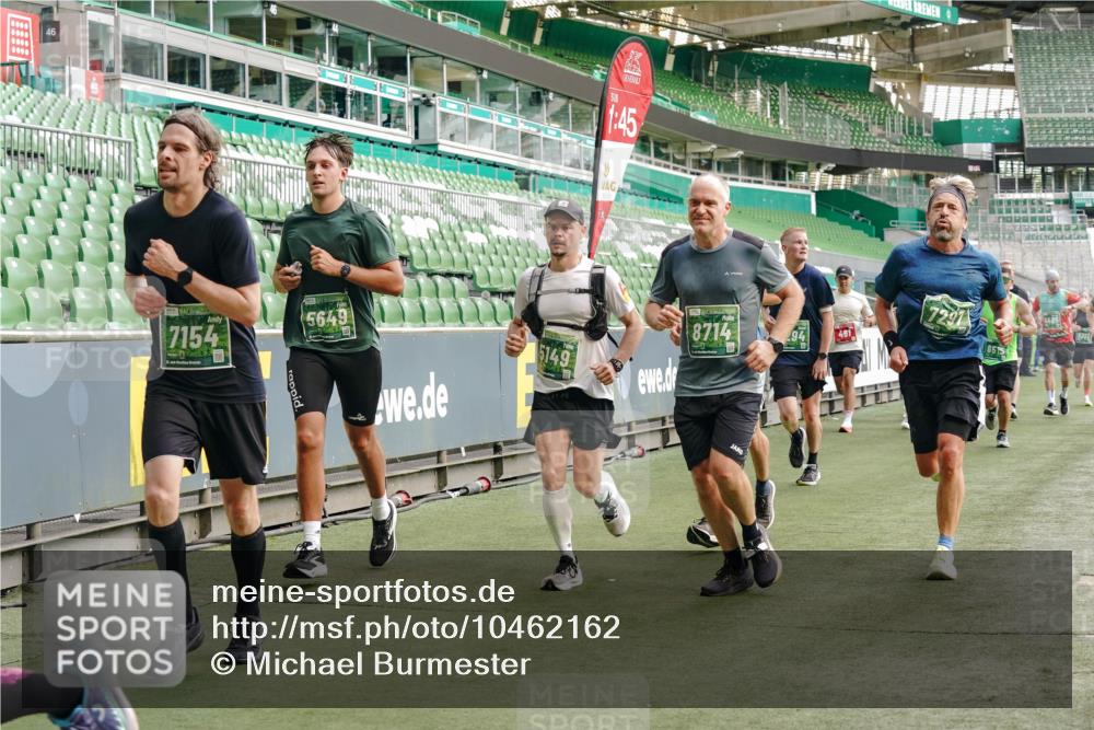 13.09.2026 - 21. swb-Marathon Bremen Michael Burmester http://msf.ph/oto/10462162 13.09.2026 12:55:27 Laufen im Stadion 161, 189, 201, 205, 307, 385, 388, 411, 461, 465, 481, 495, 655, 666, 827, 854, 913, 926, 1053, 1058, 1197, 1390, 1537, 1599, 1631, 1645, 1658, 1750, 2122, 2125, 2234, 2251, 2260, 2319, 2383, 2390, 2474, 2535, 2604, 2701, 2733, 2801, 2824, 2870, 2913, 2922, 2948, 2962, 3012, 3054, 3057, 3119, 3134, 3175, 3192, 3206, 3241, 3246, 3290, 3346, 3348, 3356, 3357, 3411, 3508, 3706, 3716, 3836, 4135, 4137, 4171, 4413, 4455, 4479, 4733, 5277, 5430, 5530, 6106, 2498, 3085 meine-sportfotos.de