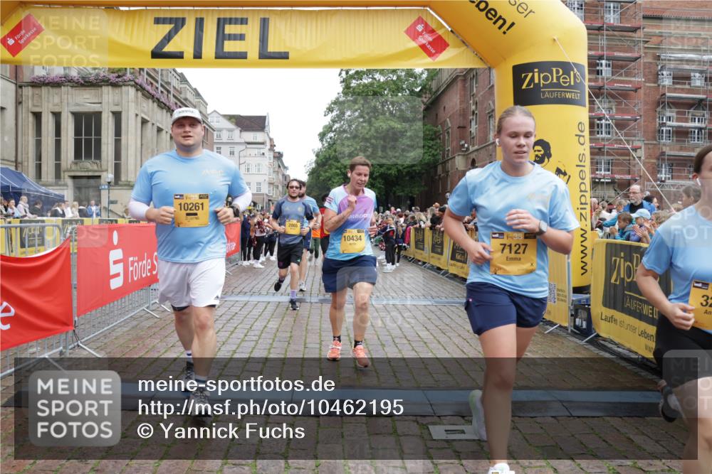 13.09.2026 - Kiel Lauf Yannick Fuchs http://msf.ph/oto/10462195 13.09.2026 09:54:20 Ziel 1441, 2368, 2485, 2865, 3283, 4263, 6327, 6986, 7127, 8325, 9587, 10261, 10424, 10434, 12753, 200, 2748, 2815, 2953, 3148, 3702, 3703, 4277, 4539, 4762, 4803, 4988, 5670, 5695, 7194, 7458, 8041, 8044, 8473, 9057, 9446, 9516, 10535, 11100, 11872, 1414, 5030, 5503, 5504, 5937, 6815, 6825, 7090, 8830, 12750, 12751, 92, 852, 2657, 2691, 2748, 4144, 4626, 6254, 8502, 11872, 12390 meine-sportfotos.de