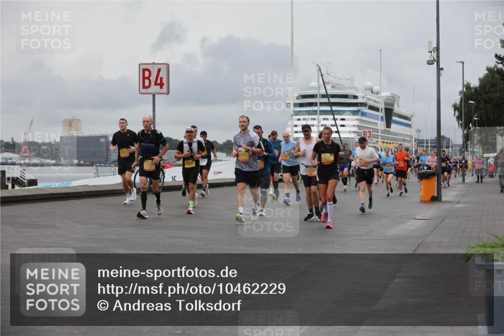 13.09.2026 - Kiel Lauf Andreas Tolksdorf http://msf.ph/oto/10462229 13.09.2026 12:02:33 Kiellinie 4, 3 meine-sportfotos.de