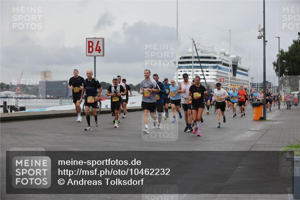 13.09.2026 - Kiel Lauf Andreas Tolksdorf http://msf.ph/oto/10462232 13.09.2026 12:02:33 Kiellinie 4, 3 meine-sportfotos.de
