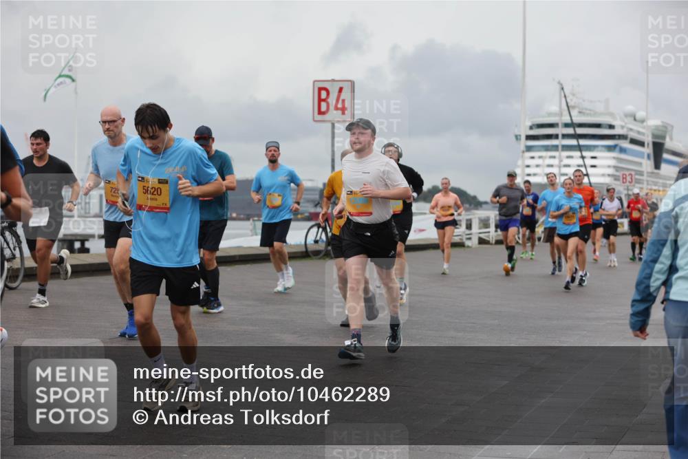 13.09.2026 - Kiel Lauf Andreas Tolksdorf http://msf.ph/oto/10462289 13.09.2026 12:02:38 Kiellinie 72, 5620, 4, 3 meine-sportfotos.de