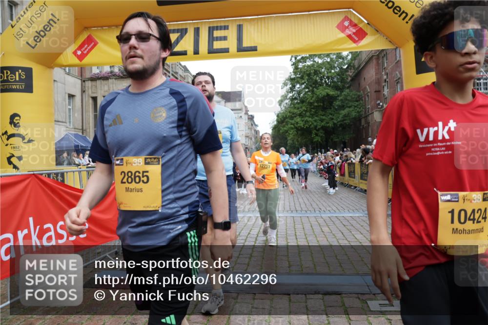 13.09.2026 - Kiel Lauf Yannick Fuchs http://msf.ph/oto/10462296 13.09.2026 09:54:24 Ziel 1414, 1441, 2368, 2485, 2865, 3283, 4263, 6327, 6825, 6986, 7090, 7127, 8830, 10261, 10424, 10434, 12753, 200, 2815, 2953, 3148, 3702, 3703, 4277, 4539, 4762, 4803, 4988, 5670, 5695, 7194, 7458, 8041, 8044, 8325, 8473, 9057, 9446, 9516, 9587, 10535, 11100, 3489, 4911, 5030, 5503, 5504, 5937, 6815, 8327, 12750, 12751, 200, 2657, 2691, 2748, 4144, 4539, 4762, 4803, 8041, 9057, 10535, 11872, 12390 meine-sportfotos.de