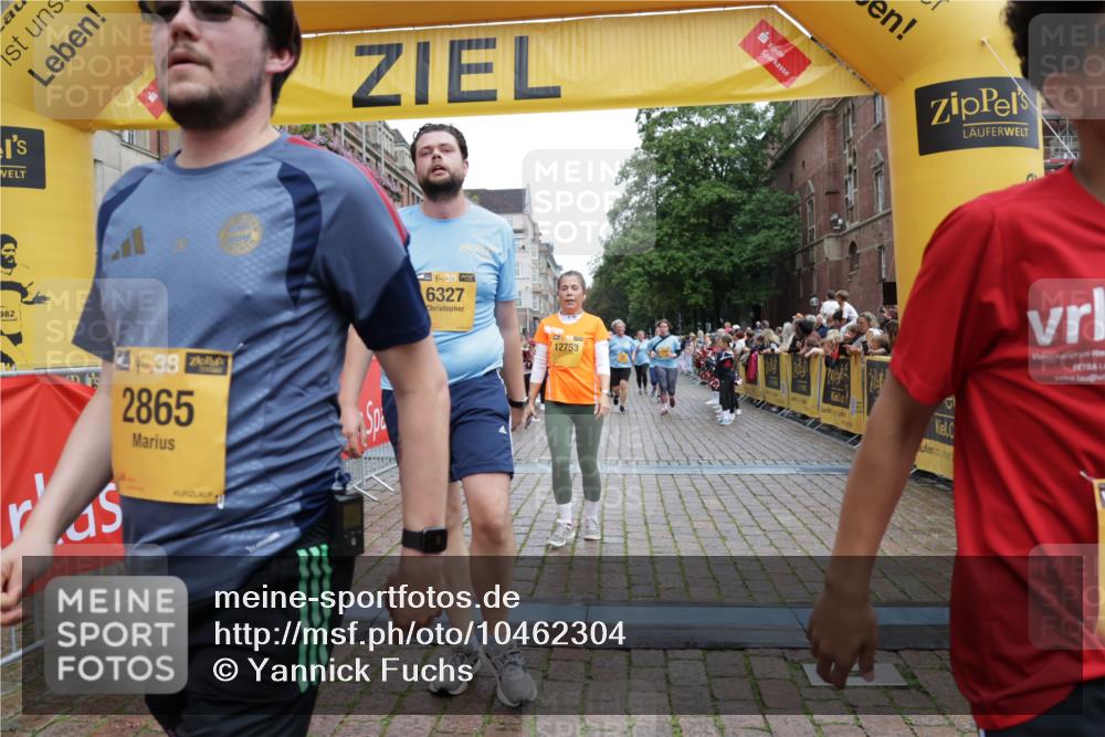 13.09.2026 - Kiel Lauf Yannick Fuchs http://msf.ph/oto/10462304 13.09.2026 09:54:24 Ziel 1414, 1441, 2368, 2485, 2865, 3283, 4263, 6327, 6825, 6986, 7090, 7127, 8830, 10261, 10424, 10434, 12753, 200, 2815, 2953, 3148, 3702, 3703, 4277, 4539, 4762, 4803, 4988, 5670, 5695, 7194, 7458, 8041, 8044, 8325, 8473, 9057, 9446, 9516, 9587, 10535, 11100, 3489, 4911, 5030, 5503, 5504, 5937, 6815, 8327, 12750, 12751, 200, 2657, 2691, 2748, 4144, 4539, 4762, 4803, 8041, 9057, 10535, 11872, 12390 meine-sportfotos.de