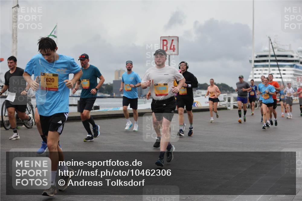 13.09.2026 - Kiel Lauf Andreas Tolksdorf http://msf.ph/oto/10462306 13.09.2026 12:02:39 Kiellinie 738, 5620, 4, 10671, 3 meine-sportfotos.de