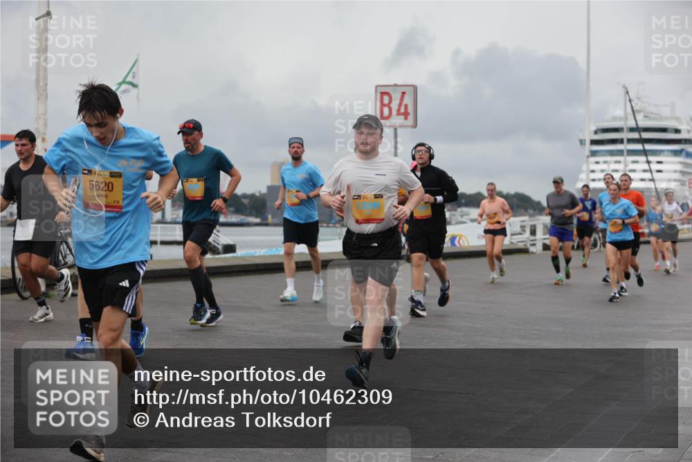 13.09.2026 - Kiel Lauf Andreas Tolksdorf http://msf.ph/oto/10462309 13.09.2026 12:02:39 Kiellinie 38, 5620, 4 meine-sportfotos.de