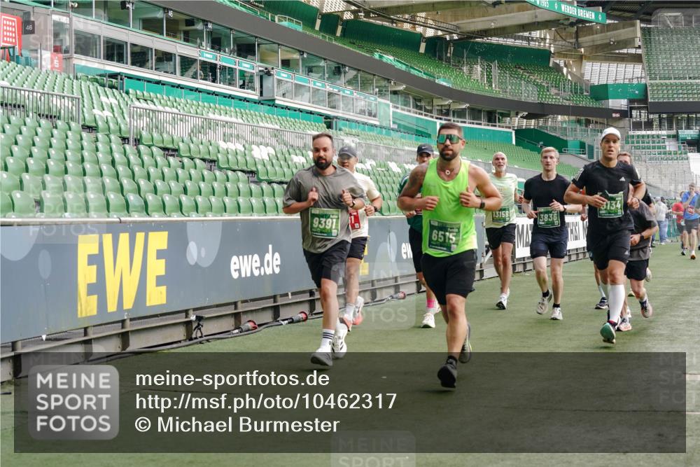 13.09.2026 - 21. swb-Marathon Bremen Michael Burmester http://msf.ph/oto/10462317 13.09.2026 12:55:30 Laufen im Stadion 161, 189, 201, 205, 307, 385, 388, 411, 461, 465, 481, 495, 655, 666, 854, 913, 926, 1053, 1058, 1197, 1390, 1537, 1599, 1631, 1645, 1658, 1750, 2122, 2125, 2234, 2251, 2260, 2319, 2383, 2390, 2474, 2535, 2604, 2733, 2801, 2824, 2870, 2913, 2922, 2948, 2962, 3012, 3054, 3057, 3119, 3134, 3175, 3192, 3202, 3206, 3241, 3246, 3290, 3346, 3348, 3356, 3357, 3411, 3508, 3706, 3716, 3836, 4135, 4137, 4171, 4413, 4455, 4479, 4733, 5277, 5430, 5530, 6106, 2498, 3085 meine-sportfotos.de