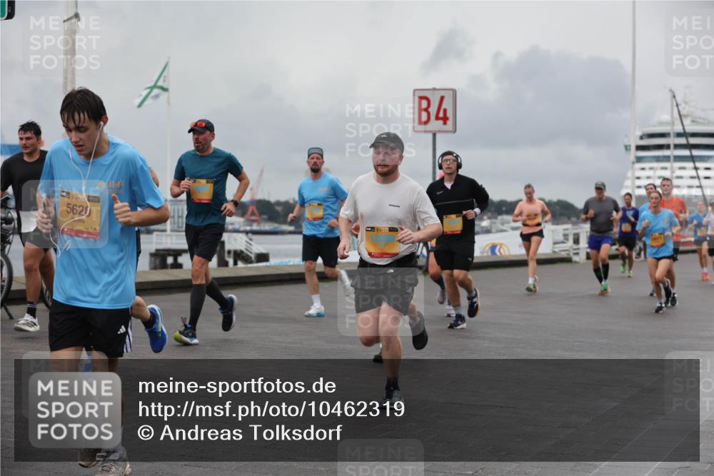 13.09.2026 - Kiel Lauf Andreas Tolksdorf http://msf.ph/oto/10462319 13.09.2026 12:02:39 Kiellinie 39, 5620, 38, 4, 10671 meine-sportfotos.de
