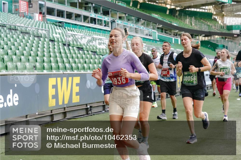 13.09.2026 - 21. swb-Marathon Bremen Michael Burmester http://msf.ph/oto/10462353 13.09.2026 13:12:31 Laufen im Stadion 118, 183, 265, 278, 349, 514, 576, 695, 702, 703, 843, 933, 950, 1005, 1113, 1143, 1226, 1286, 1334, 1435, 1641, 1849, 1851, 1936, 1952, 1991, 2005, 2248, 2264, 2281, 2299, 2336, 2353, 2375, 2377, 2398, 2426, 2439, 2461, 2478, 2505, 2612, 2659, 2665, 2669, 2673, 2684, 2765, 2773, 2792, 2804, 2815, 2816, 2822, 2850, 2860, 2884, 2895, 2907, 2921, 2963, 2966, 2975, 2976, 3027, 3079, 3082, 3143, 3155, 3159, 3253, 3293, 3308, 3313, 3328, 3349, 3352, 3434, 551 meine-sportfotos.de