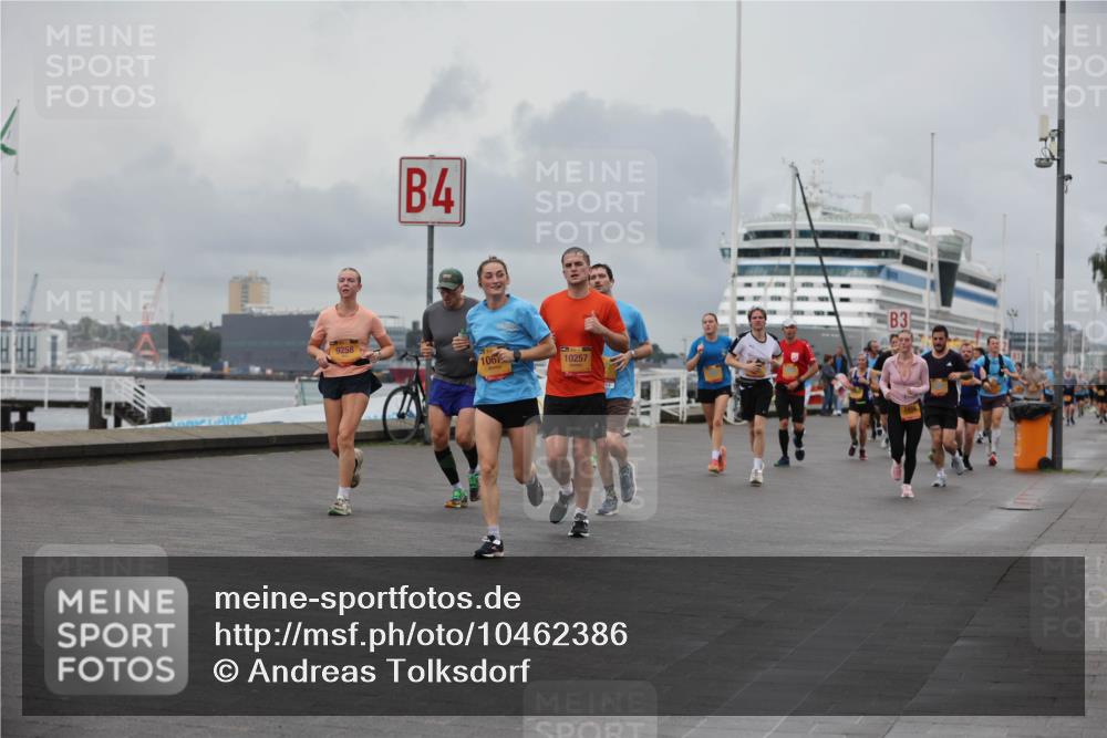13.09.2026 - Kiel Lauf Andreas Tolksdorf http://msf.ph/oto/10462386 13.09.2026 12:02:42 Kiellinie 4, 9258, 106, 10257, 3 meine-sportfotos.de