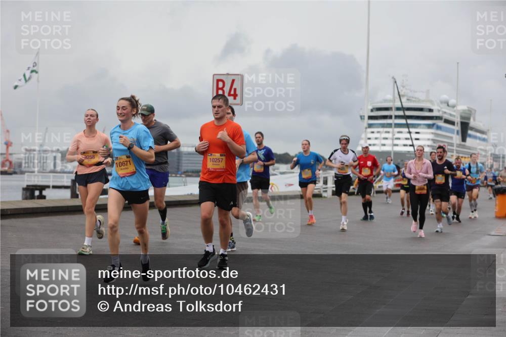 13.09.2026 - Kiel Lauf Andreas Tolksdorf http://msf.ph/oto/10462431 13.09.2026 12:02:44 Kiellinie 9258, 10671, 4, 10257 meine-sportfotos.de