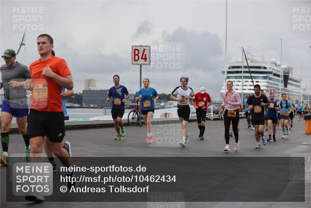 13.09.2026 - Kiel Lauf Andreas Tolksdorf http://msf.ph/oto/10462434 13.09.2026 12:02:45 Kiellinie 10257, 4, 2459 meine-sportfotos.de