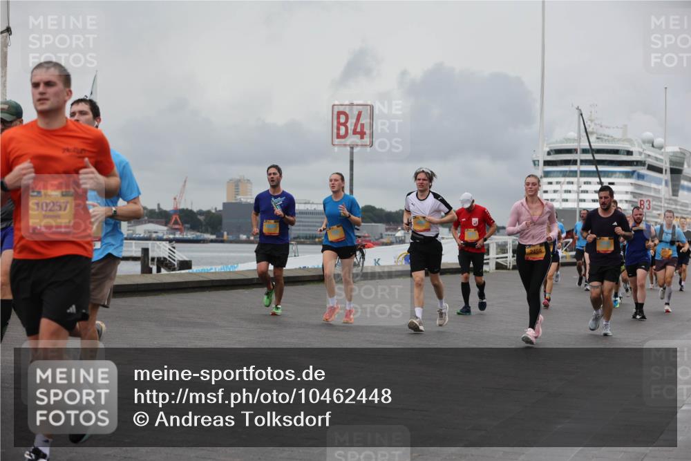 13.09.2026 - Kiel Lauf Andreas Tolksdorf http://msf.ph/oto/10462448 13.09.2026 12:02:45 Kiellinie 10257, 4, 2459, 3 meine-sportfotos.de