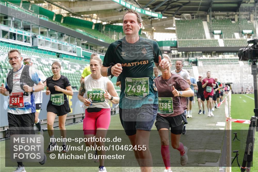 13.09.2026 - 21. swb-Marathon Bremen Michael Burmester http://msf.ph/oto/10462455 13.09.2026 13:12:33 Laufen im Stadion 118, 183, 265, 278, 349, 514, 576, 695, 702, 703, 843, 933, 950, 1005, 1113, 1143, 1226, 1286, 1334, 1435, 1641, 1849, 1851, 1936, 1952, 1991, 2005, 2248, 2264, 2281, 2299, 2336, 2353, 2375, 2377, 2398, 2426, 2439, 2461, 2478, 2505, 2612, 2659, 2665, 2669, 2673, 2684, 2765, 2773, 2792, 2804, 2815, 2816, 2822, 2850, 2860, 2884, 2895, 2907, 2921, 2963, 2966, 2975, 2976, 3016, 3027, 3079, 3082, 3143, 3155, 3159, 3253, 3293, 3308, 3313, 3328, 3349, 3352, 3434, 551 meine-sportfotos.de