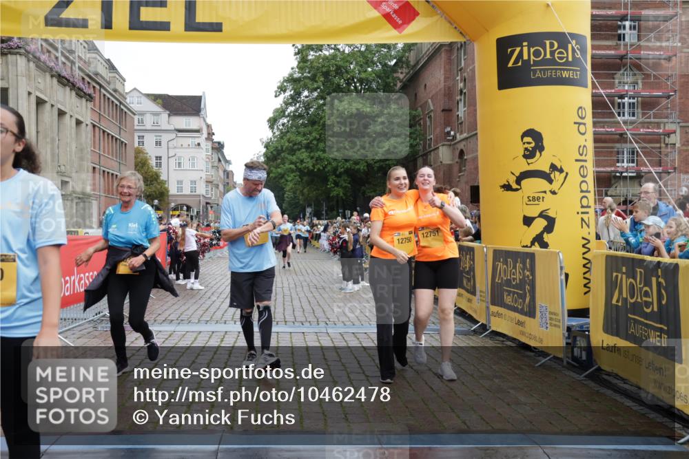 13.09.2026 - Kiel Lauf Yannick Fuchs http://msf.ph/oto/10462478 13.09.2026 09:54:36 Ziel 1414, 5030, 5503, 5504, 5937, 6815, 6825, 7090, 8830, 12750, 12751, 1441, 2368, 2485, 2815, 2865, 3148, 3283, 3702, 3703, 4263, 4277, 5670, 6327, 6986, 7127, 7458, 8325, 9587, 10261, 10424, 10434, 12753, 449, 1436, 2979, 3489, 3846, 4107, 4911, 4948, 5307, 6054, 6158, 6955, 7661, 7813, 7819, 7969, 8327, 9509, 9790, 9932, 3703, 4277, 4988, 5670, 7458, 9446, 11100 meine-sportfotos.de