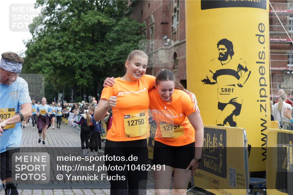 13.09.2026 - Kiel Lauf Yannick Fuchs http://msf.ph/oto/10462491 13.09.2026 09:54:37 Ziel 1414, 3489, 5030, 5503, 5504, 5937, 6815, 6825, 7090, 8830, 12750, 12751, 1441, 2368, 2485, 2815, 2865, 3148, 3283, 3702, 3703, 4263, 4277, 6327, 6825, 6986, 7090, 7127, 7458, 8325, 9587, 10261, 10424, 10434, 12753, 449, 1436, 2979, 3846, 4107, 4911, 4948, 5307, 6054, 6158, 6955, 7661, 7813, 7819, 7969, 8327, 9509, 9790, 9932, 3702, 3703, 4277, 4988, 5670, 7458, 9446, 11100 meine-sportfotos.de