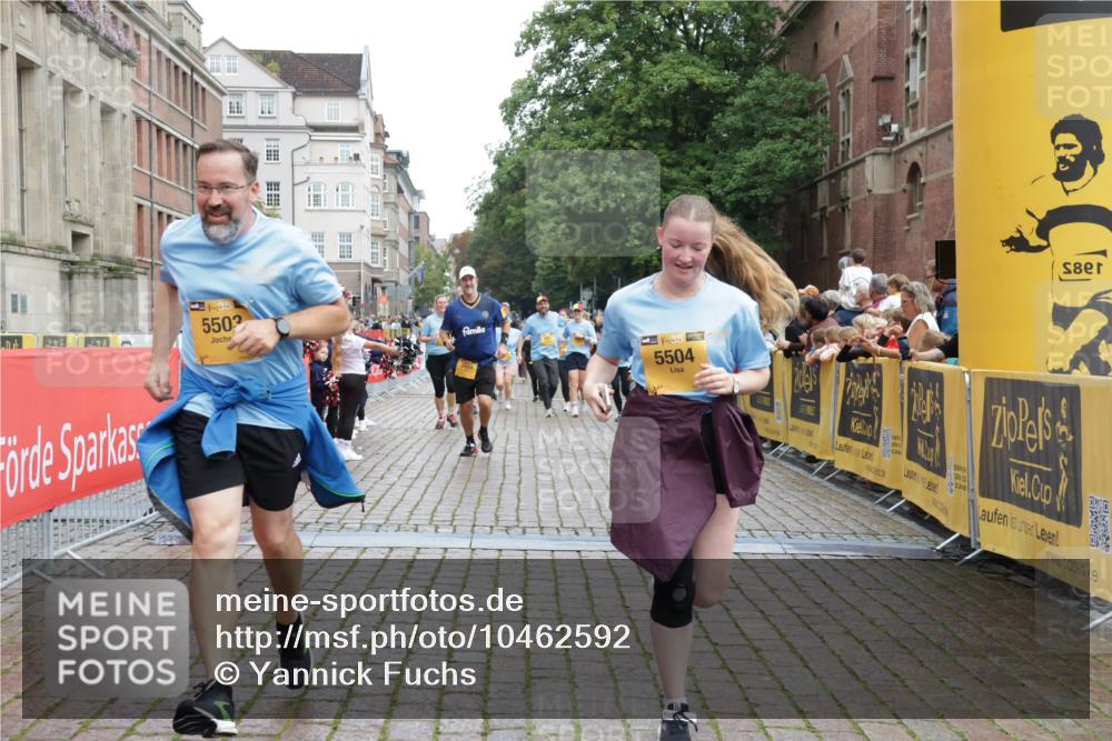 13.09.2026 - Kiel Lauf Yannick Fuchs http://msf.ph/oto/10462592 13.09.2026 09:54:43 Ziel 449, 2979, 3489, 3846, 4911, 4948, 5503, 5504, 6815, 7661, 7813, 7819, 8327, 1414, 1441, 2368, 2485, 2865, 3148, 3283, 4263, 5030, 5937, 6327, 6825, 6986, 7090, 7127, 8325, 8830, 9587, 10261, 10424, 10434, 12750, 12751, 12753, 1436, 4107, 4640, 5307, 6054, 6158, 6955, 7969, 9509, 9588, 9790, 9932, 10635, 2815, 3148, 3702, 3703, 4277, 5670, 7458, 8325, 9587 meine-sportfotos.de
