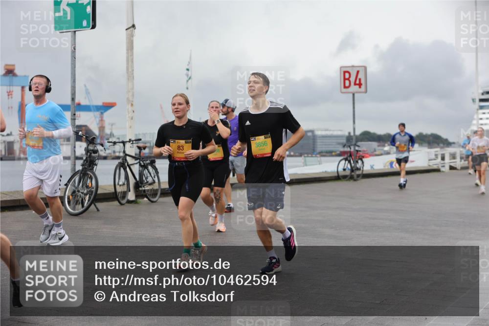 13.09.2026 - Kiel Lauf Andreas Tolksdorf http://msf.ph/oto/10462594 13.09.2026 12:02:57 Kiellinie 39, 83, 39, 3856, 4 meine-sportfotos.de