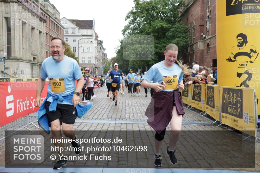 13.09.2026 - Kiel Lauf Yannick Fuchs http://msf.ph/oto/10462598 13.09.2026 09:54:43 Ziel 449, 2979, 3489, 3846, 4911, 4948, 5503, 5504, 6815, 7661, 7813, 7819, 8327, 1414, 1441, 2368, 2485, 2865, 3148, 3283, 4263, 5030, 5937, 6327, 6825, 6986, 7090, 7127, 8325, 8830, 9587, 10261, 10424, 10434, 12750, 12751, 12753, 1436, 4107, 4640, 5307, 6054, 6158, 6955, 7969, 9509, 9588, 9790, 9932, 10635, 2815, 3148, 3702, 3703, 4277, 5670, 7458, 8325, 9587 meine-sportfotos.de
