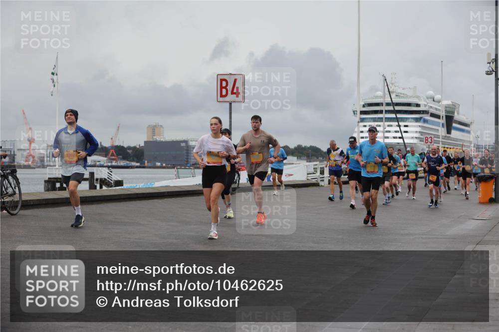 13.09.2026 - Kiel Lauf Andreas Tolksdorf http://msf.ph/oto/10462625 13.09.2026 12:03:01 Kiellinie 5207, 4, 3 meine-sportfotos.de