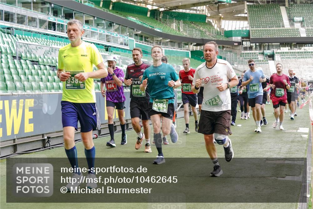 13.09.2026 - 21. swb-Marathon Bremen Michael Burmester http://msf.ph/oto/10462645 13.09.2026 13:12:34 Laufen im Stadion 118, 183, 265, 278, 349, 514, 576, 695, 702, 703, 843, 933, 950, 1005, 1113, 1143, 1226, 1286, 1334, 1435, 1641, 1849, 1851, 1936, 1952, 1991, 2005, 2248, 2264, 2281, 2299, 2336, 2353, 2375, 2377, 2398, 2426, 2439, 2461, 2478, 2505, 2612, 2659, 2665, 2669, 2673, 2684, 2765, 2773, 2792, 2804, 2815, 2816, 2822, 2850, 2860, 2884, 2895, 2907, 2921, 2963, 2966, 2975, 2976, 3016, 3027, 3079, 3082, 3143, 3155, 3159, 3253, 3293, 3308, 3313, 3328, 3349, 3352, 3434, 551 meine-sportfotos.de