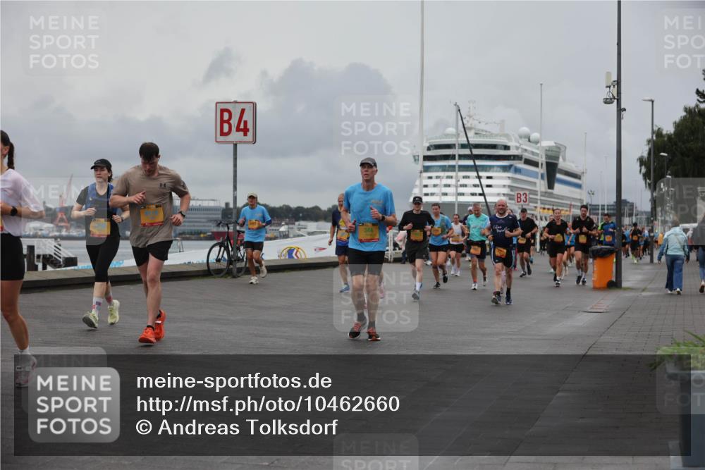 13.09.2026 - Kiel Lauf Andreas Tolksdorf http://msf.ph/oto/10462660 13.09.2026 12:03:03 Kiellinie 4 meine-sportfotos.de