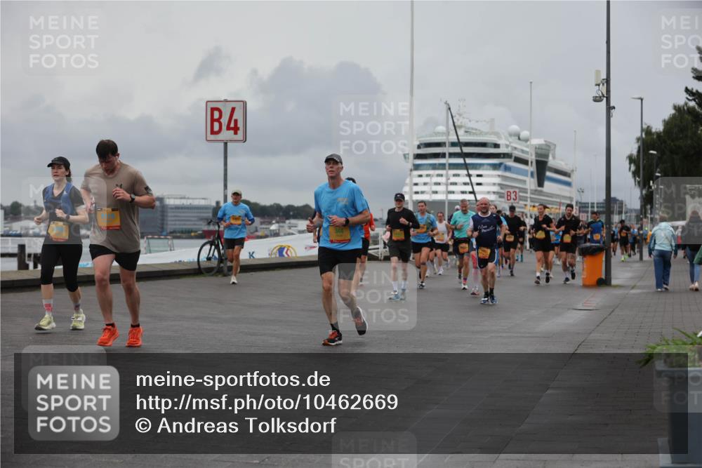 13.09.2026 - Kiel Lauf Andreas Tolksdorf http://msf.ph/oto/10462669 13.09.2026 12:03:03 Kiellinie 4, 3 meine-sportfotos.de