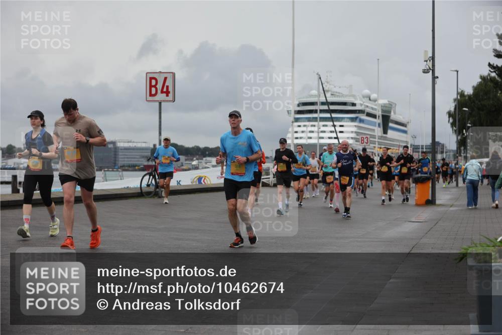 13.09.2026 - Kiel Lauf Andreas Tolksdorf http://msf.ph/oto/10462674 13.09.2026 12:03:03 Kiellinie 4, 3 meine-sportfotos.de