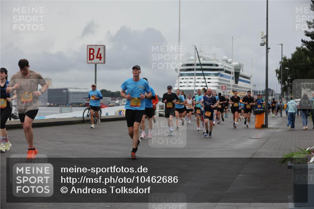 13.09.2026 - Kiel Lauf Andreas Tolksdorf http://msf.ph/oto/10462686 13.09.2026 12:03:03 Kiellinie 792, 4, 3 meine-sportfotos.de