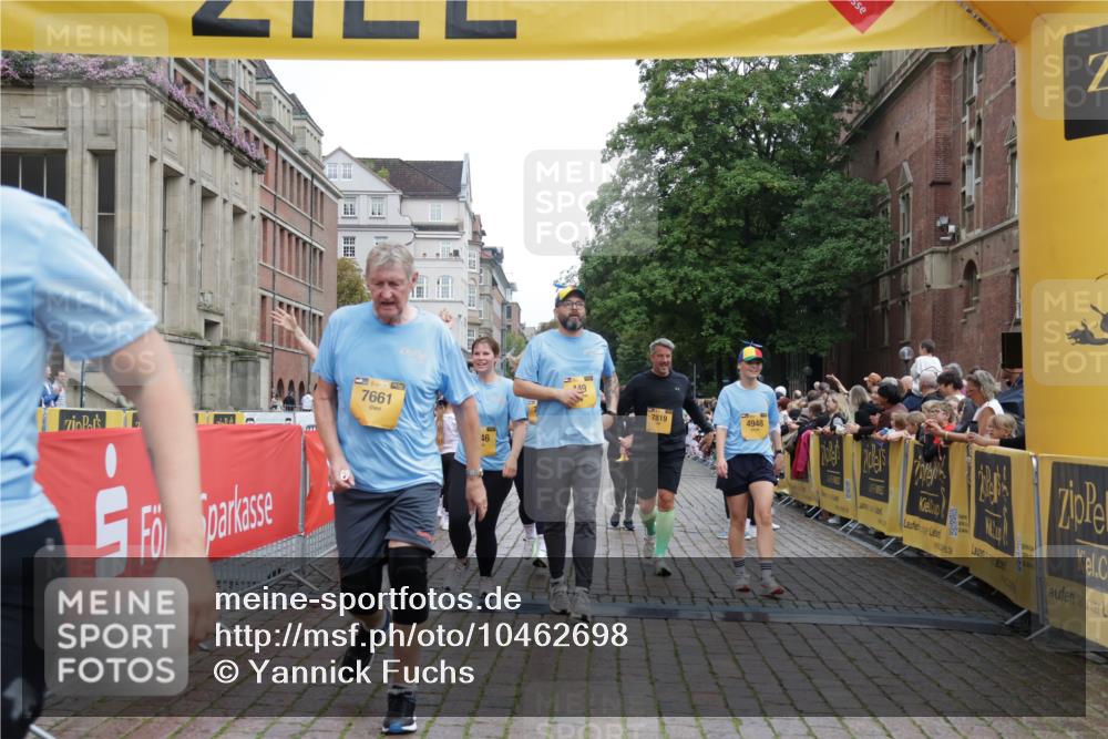 13.09.2026 - Kiel Lauf Yannick Fuchs http://msf.ph/oto/10462698 13.09.2026 09:54:50 Ziel 449, 1436, 2979, 3489, 3846, 4107, 4911, 4948, 5307, 6955, 7661, 7813, 7819, 7969, 8327, 9509, 9790, 9932, 1414, 1441, 2368, 2485, 2865, 3283, 4263, 5030, 5503, 5504, 5937, 6327, 6815, 6825, 6986, 7090, 7127, 8830, 10261, 10424, 10434, 12750, 12751, 12753, 1412, 4640, 6054, 6102, 6158, 9588, 10609, 10635, 10743, 11564, 12514, 2865, 3148, 3283, 4263, 6327, 6986, 7127, 8325, 9587, 10261, 10424, 10434 meine-sportfotos.de