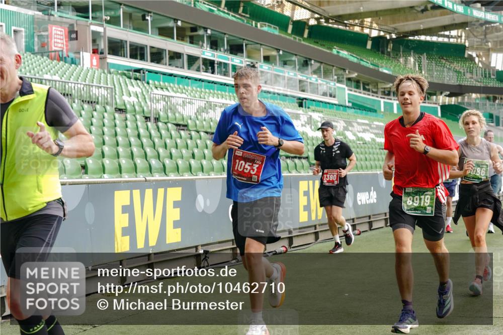 13.09.2026 - 21. swb-Marathon Bremen Michael Burmester http://msf.ph/oto/10462710 13.09.2026 12:55:40 Laufen im Stadion 161, 189, 201, 205, 307, 388, 411, 461, 465, 495, 655, 666, 854, 876, 913, 926, 948, 1053, 1058, 1197, 1390, 1537, 1599, 1645, 1658, 1750, 2001, 2040, 2122, 2125, 2234, 2251, 2260, 2319, 2383, 2390, 2474, 2535, 2604, 2733, 2801, 2812, 2870, 2922, 2948, 2962, 3012, 3057, 3119, 3134, 3175, 3192, 3202, 3206, 3241, 3246, 3290, 3346, 3348, 3356, 3357, 3411, 3508, 3706, 3716, 3836, 4135, 4137, 4171, 4413, 4455, 4479, 4733, 5277, 5430, 5530, 6106, 2498, 3085 meine-sportfotos.de