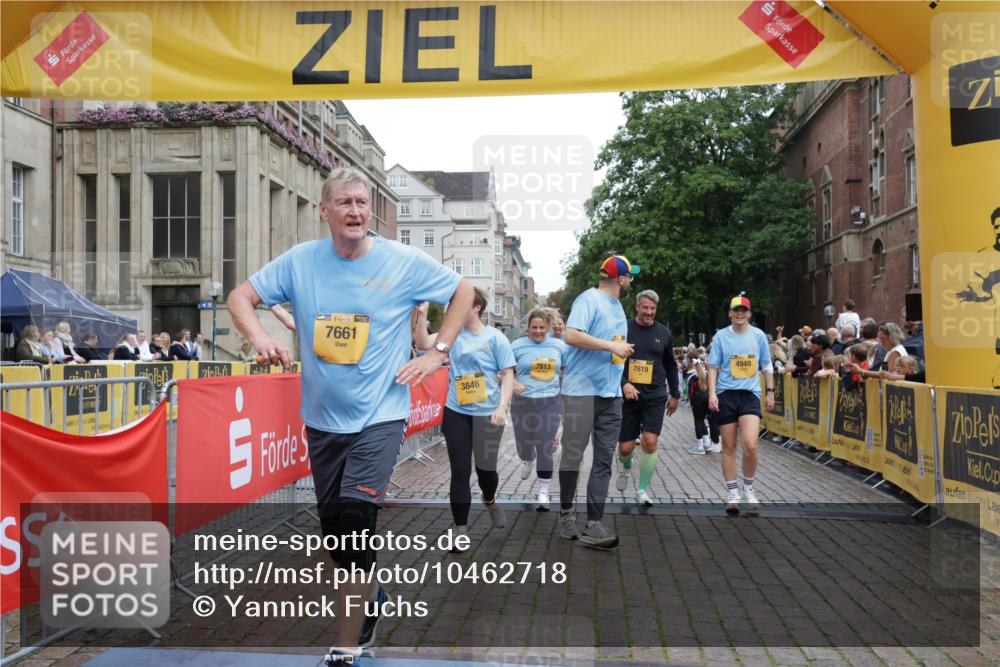 13.09.2026 - Kiel Lauf Yannick Fuchs http://msf.ph/oto/10462718 13.09.2026 09:54:51 Ziel 449, 1436, 2979, 3489, 3846, 4107, 4911, 4948, 5307, 6054, 6158, 6955, 7661, 7813, 7819, 7969, 8327, 9509, 9790, 9932, 1414, 1441, 2368, 2485, 2865, 5030, 5503, 5504, 5937, 6327, 6815, 6825, 6986, 7090, 8830, 10424, 10434, 12750, 12751, 12753, 1412, 4640, 6102, 9588, 10609, 10635, 10743, 11564, 12514, 2865, 3283, 4263, 6327, 6986, 7127, 8325, 9587, 10261, 10424, 10434 meine-sportfotos.de