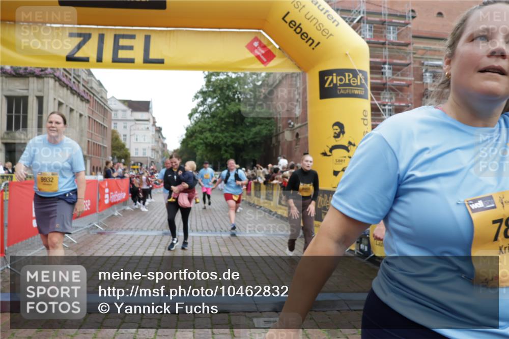 13.09.2026 - Kiel Lauf Yannick Fuchs http://msf.ph/oto/10462832 13.09.2026 09:54:55 Ziel 449, 1436, 2979, 3846, 4107, 4948, 5307, 6054, 6158, 6955, 7661, 7813, 7819, 7969, 9509, 9790, 9932, 10635, 1414, 1441, 2368, 2485, 3489, 4911, 5030, 5503, 5504, 5937, 6815, 6825, 7090, 7661, 8327, 8830, 12750, 12751, 12753, 1412, 2079, 4640, 6102, 9117, 9588, 10609, 10743, 11564, 12514, 2865, 3283, 4263, 6327, 6986, 7127, 10261, 10424, 10434, 12753 meine-sportfotos.de