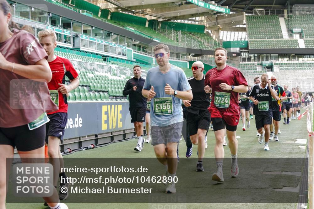 13.09.2026 - 21. swb-Marathon Bremen Michael Burmester http://msf.ph/oto/10462890 13.09.2026 13:12:38 Laufen im Stadion 118, 183, 265, 270, 278, 349, 514, 576, 695, 702, 703, 843, 933, 950, 1005, 1113, 1143, 1226, 1286, 1334, 1435, 1641, 1849, 1851, 1936, 1952, 1991, 2005, 2248, 2264, 2281, 2299, 2336, 2353, 2375, 2377, 2398, 2426, 2439, 2461, 2478, 2505, 2612, 2659, 2665, 2669, 2673, 2684, 2765, 2773, 2792, 2804, 2815, 2816, 2822, 2850, 2860, 2884, 2895, 2907, 2921, 2963, 2966, 2975, 2976, 3016, 3027, 3079, 3082, 3143, 3155, 3159, 3253, 3293, 3308, 3313, 3328, 3349, 3352, 3434, 551 meine-sportfotos.de