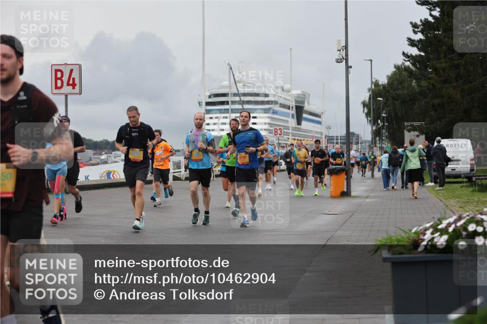 13.09.2026 - Kiel Lauf Andreas Tolksdorf http://msf.ph/oto/10462904 13.09.2026 12:03:14 Kiellinie 50, 4, 9768, 3 meine-sportfotos.de