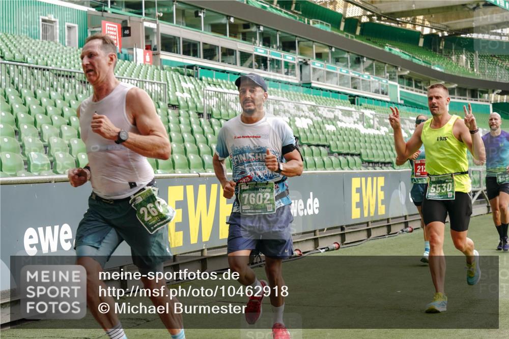 13.09.2026 - 21. swb-Marathon Bremen Michael Burmester http://msf.ph/oto/10462918 13.09.2026 12:55:44 Laufen im Stadion 161, 201, 205, 307, 388, 411, 461, 465, 495, 655, 854, 876, 913, 926, 948, 1053, 1058, 1197, 1390, 1537, 1599, 1645, 1750, 1972, 2001, 2040, 2122, 2125, 2234, 2251, 2260, 2319, 2383, 2390, 2474, 2535, 2604, 2733, 2801, 2812, 2870, 2922, 2948, 3012, 3057, 3119, 3134, 3175, 3192, 3202, 3206, 3241, 3246, 3290, 3346, 3348, 3356, 3357, 3411, 3508, 3706, 3716, 3836, 4135, 4137, 4171, 4413, 4455, 4479, 4733, 5277, 5430, 5530, 6106, 2498, 3085 meine-sportfotos.de