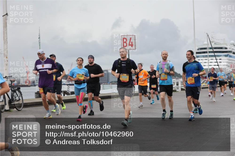 13.09.2026 - Kiel Lauf Andreas Tolksdorf http://msf.ph/oto/10462960 13.09.2026 12:03:16 Kiellinie 7490, 80, 4, 10285, 9768, 3 meine-sportfotos.de