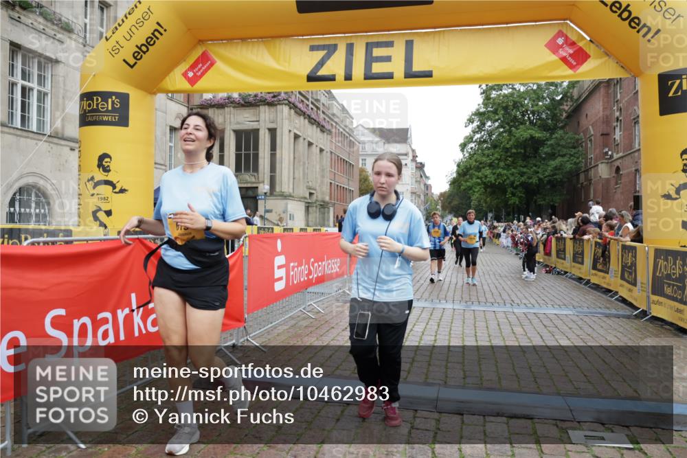 13.09.2026 - Kiel Lauf Yannick Fuchs http://msf.ph/oto/10462983 13.09.2026 09:55:02 Ziel 1412, 1436, 4107, 4640, 5307, 6054, 6158, 7969, 9588, 9790, 10635, 449, 1414, 2979, 3489, 3846, 4911, 4948, 5030, 5503, 5504, 5937, 6815, 6825, 6955, 7090, 7661, 7813, 7819, 8327, 8830, 9509, 9932, 12750, 12751, 1354, 2079, 2186, 5883, 6102, 7322, 9117, 10609, 10743, 11564, 12514, 1414, 1441, 2368, 2485, 6825, 7090, 8830, 12753 meine-sportfotos.de