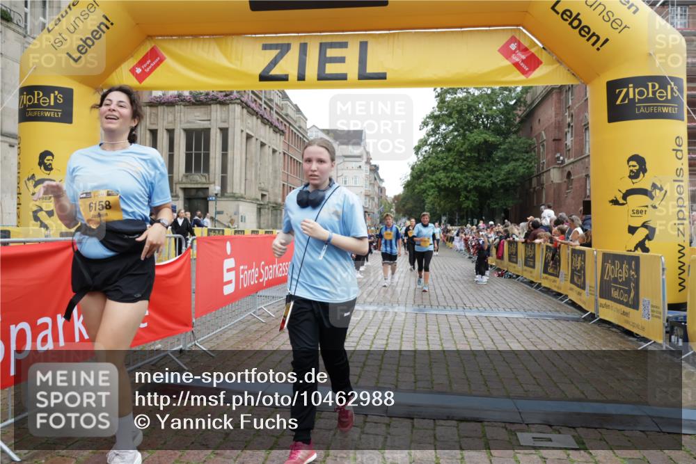 13.09.2026 - Kiel Lauf Yannick Fuchs http://msf.ph/oto/10462988 13.09.2026 09:55:02 Ziel 1412, 1436, 4107, 4640, 5307, 6054, 6158, 7969, 9588, 9790, 10635, 449, 1414, 2979, 3489, 3846, 4911, 4948, 5030, 5503, 5504, 5937, 6815, 6825, 6955, 7090, 7661, 7813, 7819, 8327, 8830, 9509, 9932, 12750, 12751, 1354, 2079, 2186, 5883, 6102, 7322, 9117, 10609, 10743, 11564, 12514, 1414, 1441, 2368, 2485, 6825, 7090, 8830, 12753 meine-sportfotos.de