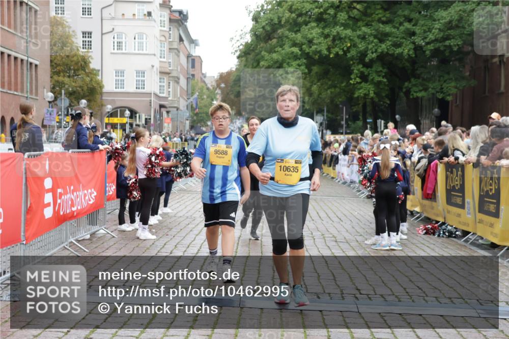 13.09.2026 - Kiel Lauf Yannick Fuchs http://msf.ph/oto/10462995 13.09.2026 09:55:03 Ziel 1412, 1436, 4107, 4640, 5307, 6054, 6102, 6158, 7969, 9588, 9790, 10609, 10635, 11564, 449, 1414, 2979, 3489, 3846, 4911, 4948, 5030, 5503, 5504, 5937, 6815, 6955, 7661, 7813, 7819, 7969, 8327, 8830, 9509, 9790, 9932, 12750, 12751, 1354, 2079, 2186, 5883, 7322, 9117, 10743, 12514, 1414, 1441, 2368, 2485, 5937, 6825, 7090, 8830, 12750 meine-sportfotos.de