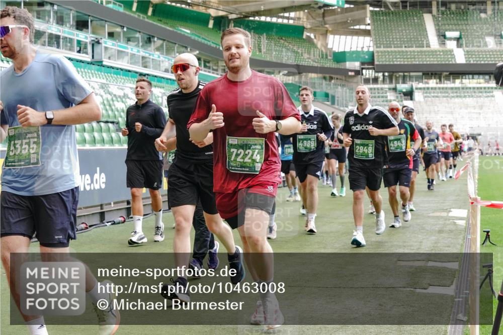 13.09.2026 - 21. swb-Marathon Bremen Michael Burmester http://msf.ph/oto/10463008 13.09.2026 13:12:39 Laufen im Stadion 118, 183, 265, 270, 278, 349, 514, 576, 695, 702, 703, 843, 933, 950, 1005, 1113, 1143, 1226, 1286, 1334, 1426, 1435, 1641, 1849, 1851, 1936, 1952, 1991, 2005, 2248, 2264, 2281, 2299, 2336, 2353, 2375, 2377, 2398, 2426, 2439, 2461, 2478, 2505, 2612, 2659, 2665, 2673, 2684, 2765, 2773, 2792, 2804, 2815, 2816, 2822, 2850, 2860, 2884, 2895, 2907, 2921, 2963, 2966, 2975, 2976, 3016, 3027, 3079, 3082, 3143, 3155, 3159, 3253, 3277, 3293, 3308, 3313, 3328, 3349, 3352, 3434, 551 meine-sportfotos.de