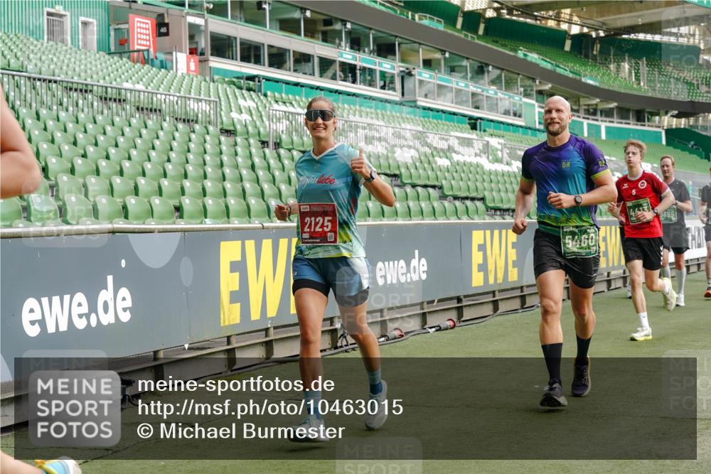 13.09.2026 - 21. swb-Marathon Bremen Michael Burmester http://msf.ph/oto/10463015 13.09.2026 12:55:46 Laufen im Stadion 161, 201, 205, 307, 388, 411, 461, 465, 495, 655, 854, 876, 913, 926, 948, 1053, 1058, 1197, 1390, 1537, 1599, 1645, 1750, 1972, 2001, 2040, 2122, 2125, 2234, 2251, 2260, 2319, 2383, 2390, 2473, 2474, 2535, 2604, 2733, 2801, 2812, 2870, 2922, 2948, 3012, 3057, 3119, 3134, 3175, 3192, 3202, 3206, 3241, 3246, 3290, 3346, 3348, 3356, 3357, 3411, 3508, 3706, 3716, 3836, 4135, 4137, 4171, 4413, 4455, 4479, 4733, 5277, 5430, 5530, 6106, 2498, 3085 meine-sportfotos.de