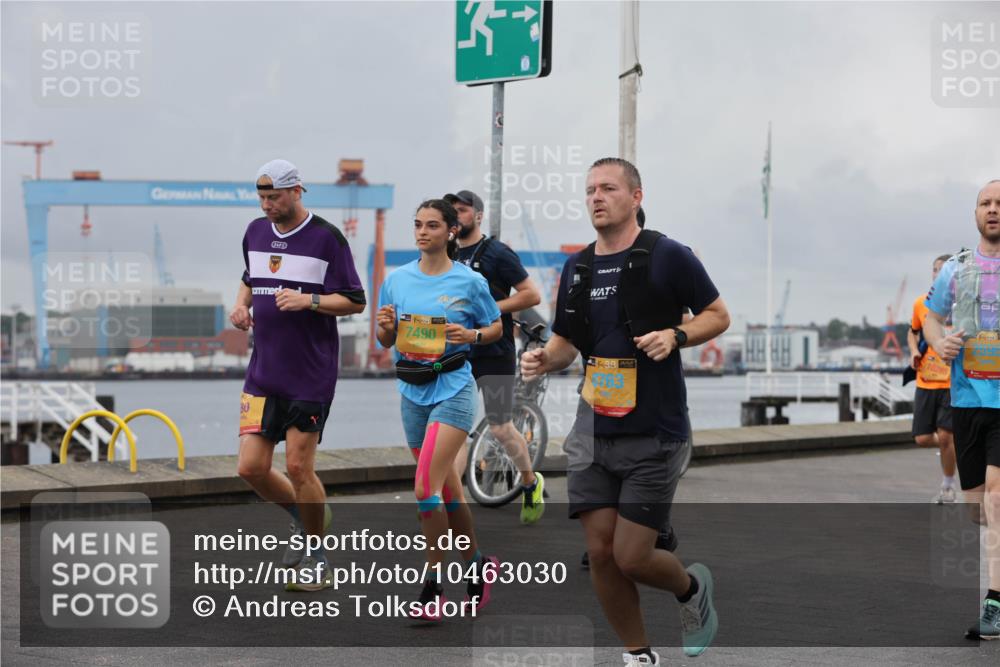 13.09.2026 - Kiel Lauf Andreas Tolksdorf http://msf.ph/oto/10463030 13.09.2026 12:03:18 Kiellinie 34, 38, 7490, 38, 10285, 38, 2595, 80 meine-sportfotos.de